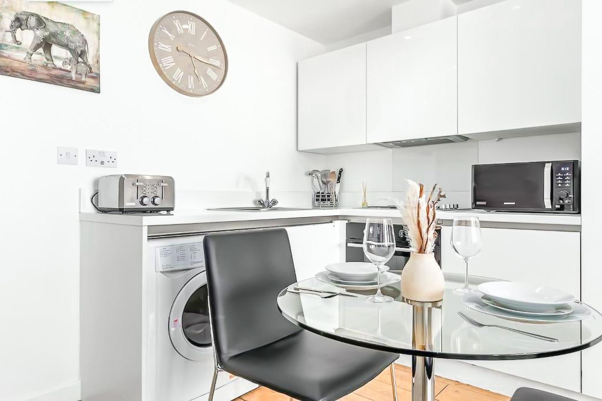 Piccadilly, Soho 1 Bedroom Sleep 6 Vr1 ลอนดอน ภายนอก รูปภาพ